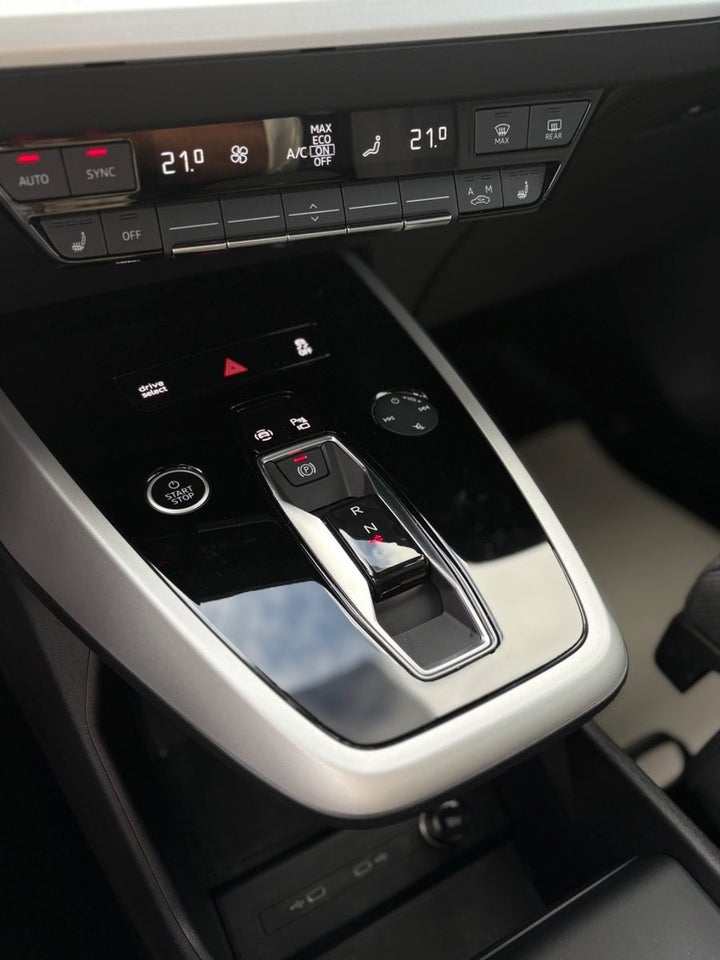 Audi Q4 e-tron 40 Advanced Sportback 5d