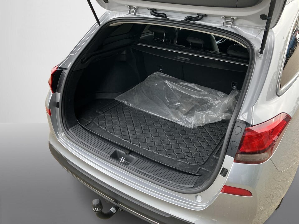Hyundai i30 1,0 T-GDi Essential stc. 5d