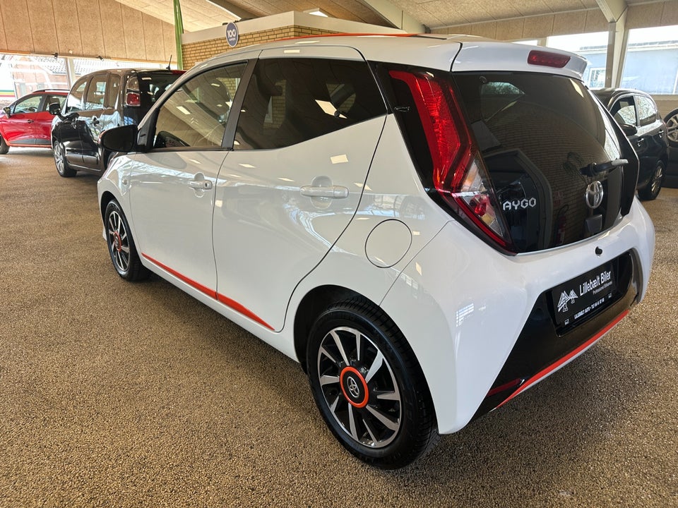 Toyota Aygo 1,0 VVT-i x-sky 5d