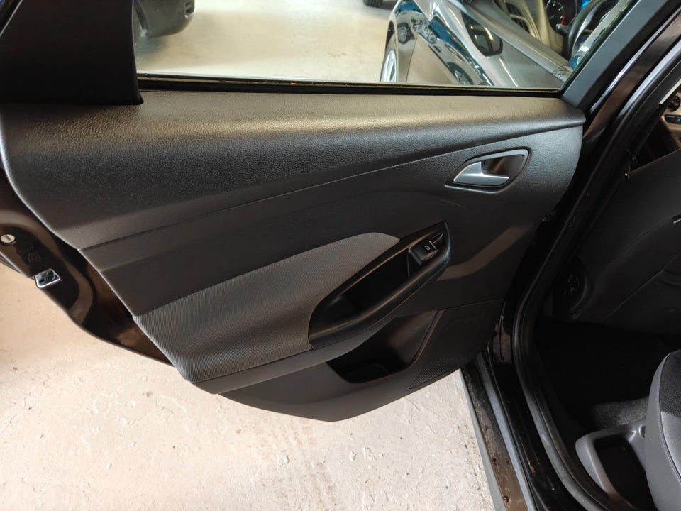 Ford Focus 1,6 TDCi 115 Trend stc. 5d