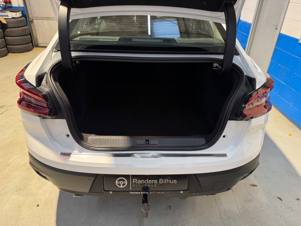 Citroën C4 X 1,2 PureTech 130 Chevron Sport EAT8 4d