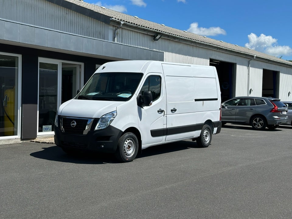 Nissan Interstar 2,3 dCi 150 L2H2 N-Connecta Van