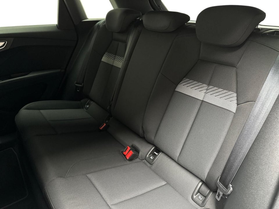 Audi Q4 e-tron 45 Advanced 5d