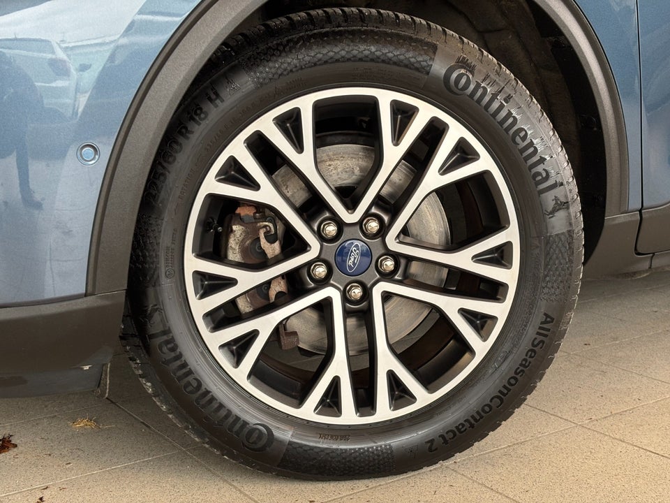 Ford Kuga 2,5 PHEV Titanium X CVT 5d