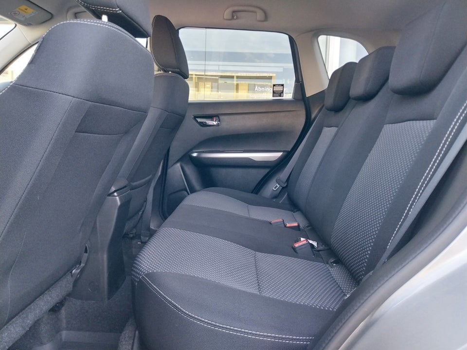 Suzuki Vitara 1,4 mHybrid Active 5d