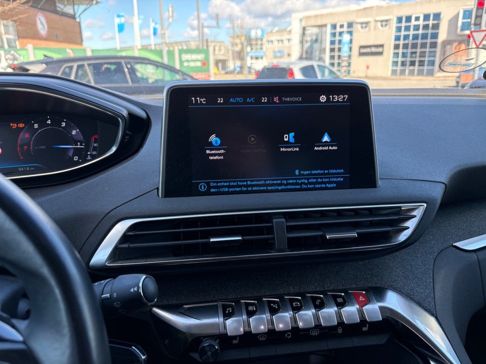 Peugeot 5008 1,2 e-THP 130 Allure 7prs 5d