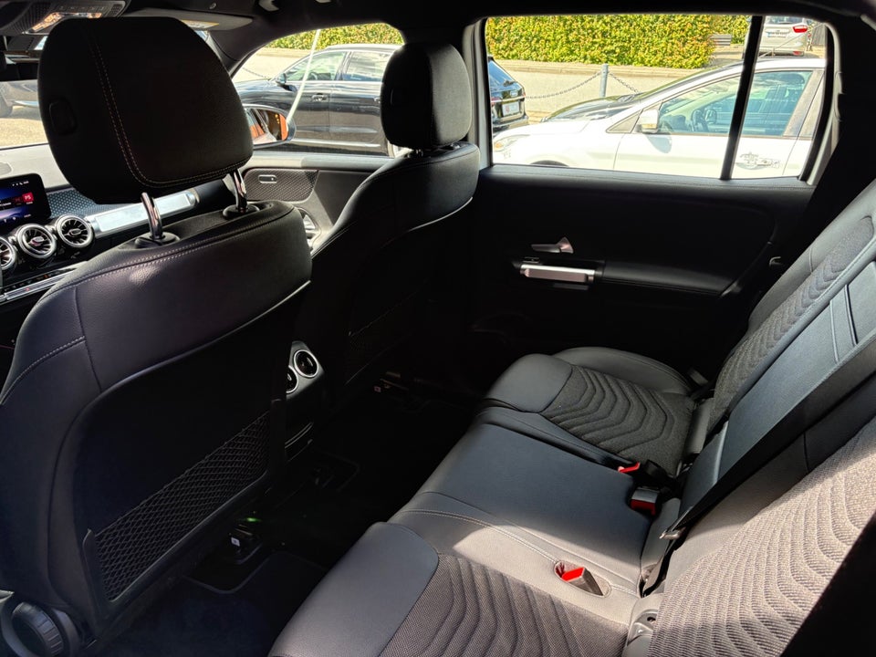 Mercedes EQB250+ Progressive 5d