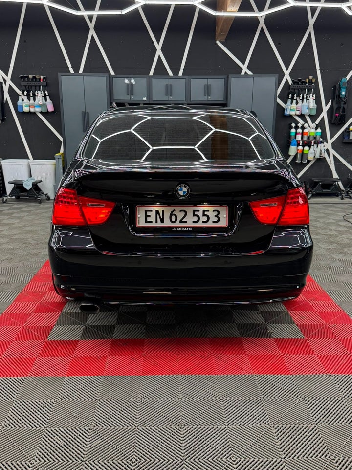BMW 320d 2,0  4d