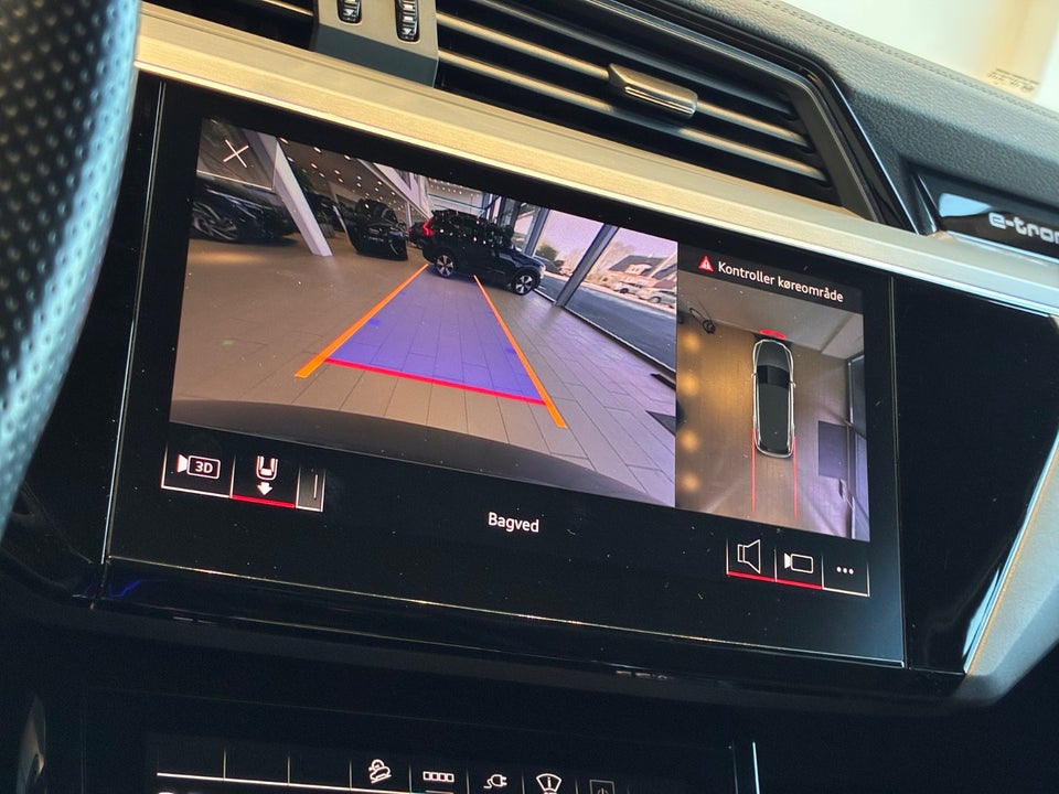 Audi e-tron 55 S-line quattro 5d