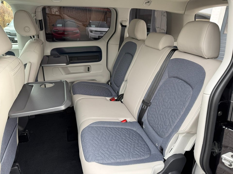 VW ID.Buzz 77 Style 75 Years Edition SWB 5d