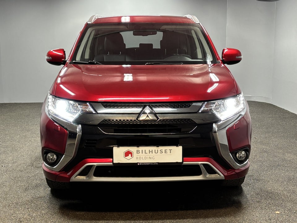 Mitsubishi Outlander 2,4 PHEV Inform+ CVT 4WD 5d