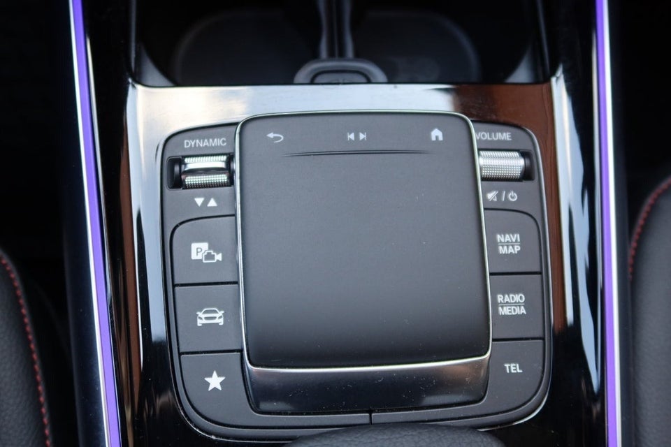 Mercedes EQA300 AMG Line 4Matic 5d