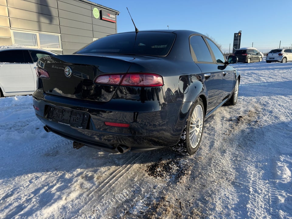 Alfa Romeo 159 2,2 JTS 4d