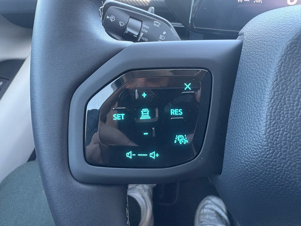 Ford Explorer 82 Premium Extended Range 5d