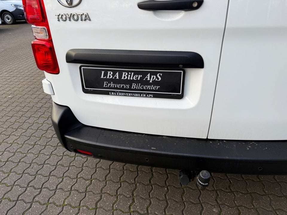 Toyota ProAce 2,0 D 144 Long Comfort Master aut. 4d