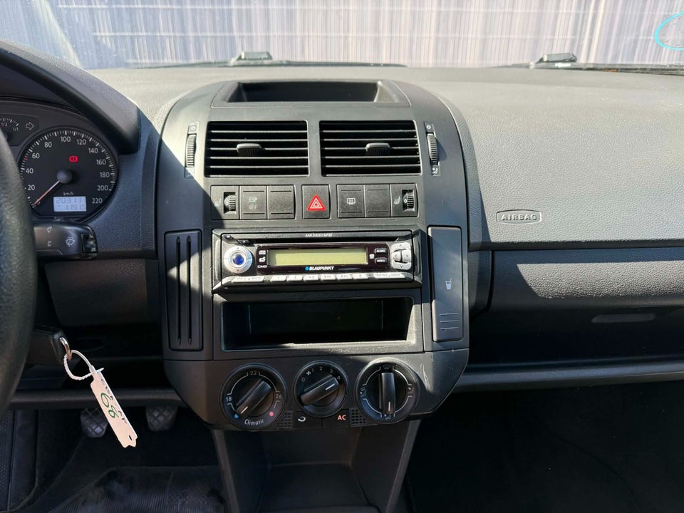 VW Polo 1,4 Trendline 75 5d