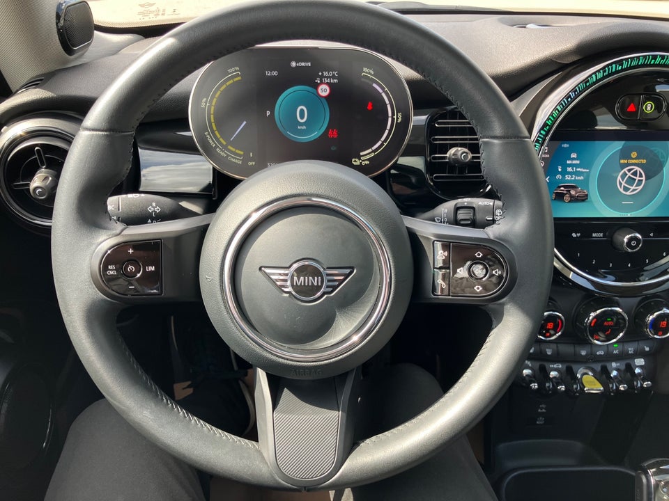 MINI Cooper SE Edition Premium Plus 3d