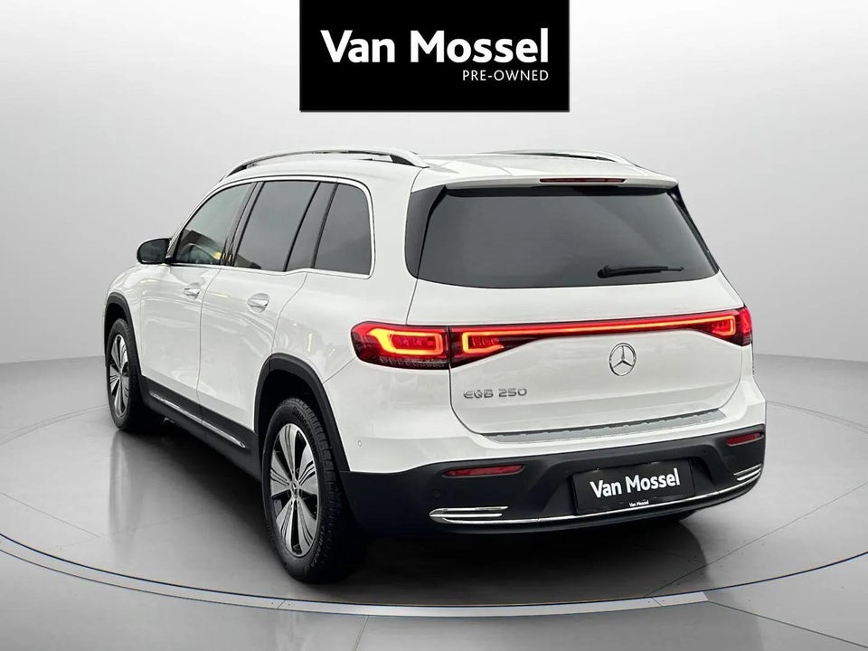 Mercedes EQB250 Progressive 7prs 5d