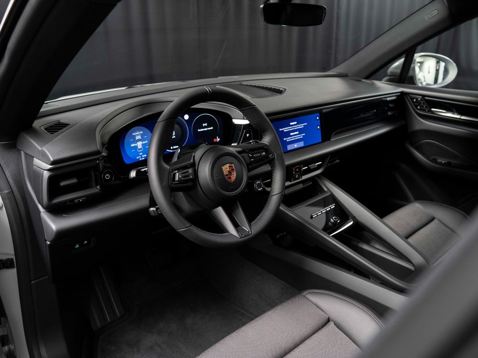 Porsche Macan 5d