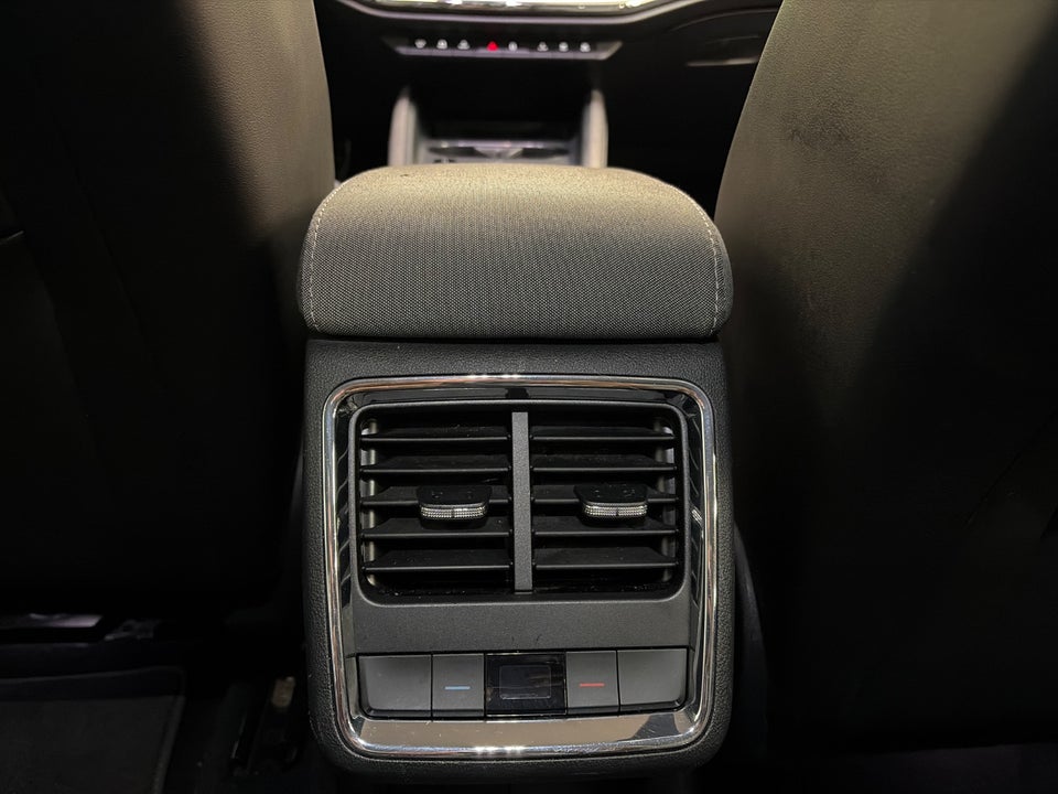 Skoda Enyaq 80 iV Loft 5d