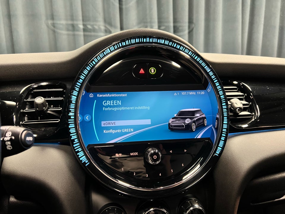 MINI Cooper SE Classic Trim 3d