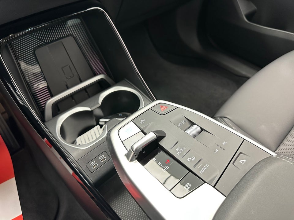 BMW iX1 eDrive20 X-Line 5d