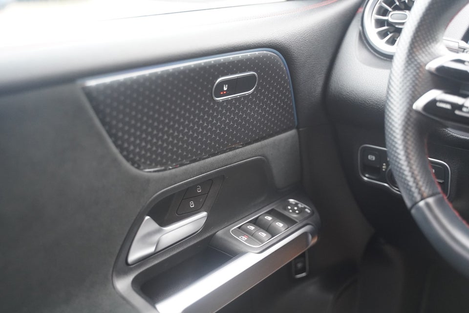 Mercedes EQB250+ AMG Line 5d