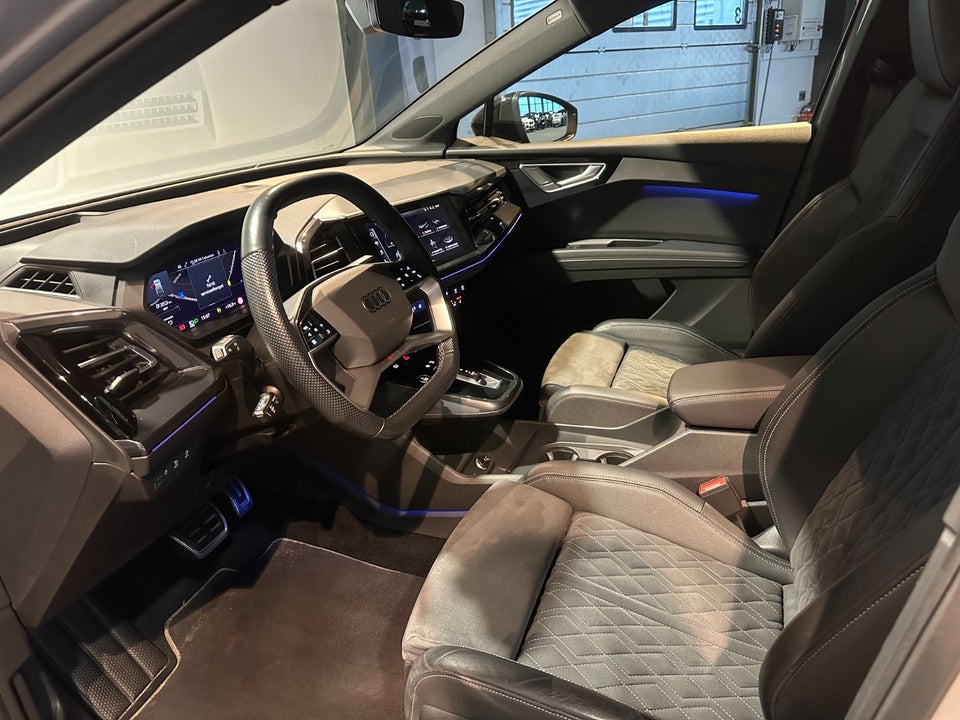 Audi Q4 e-tron 50 S-line quattro 5d