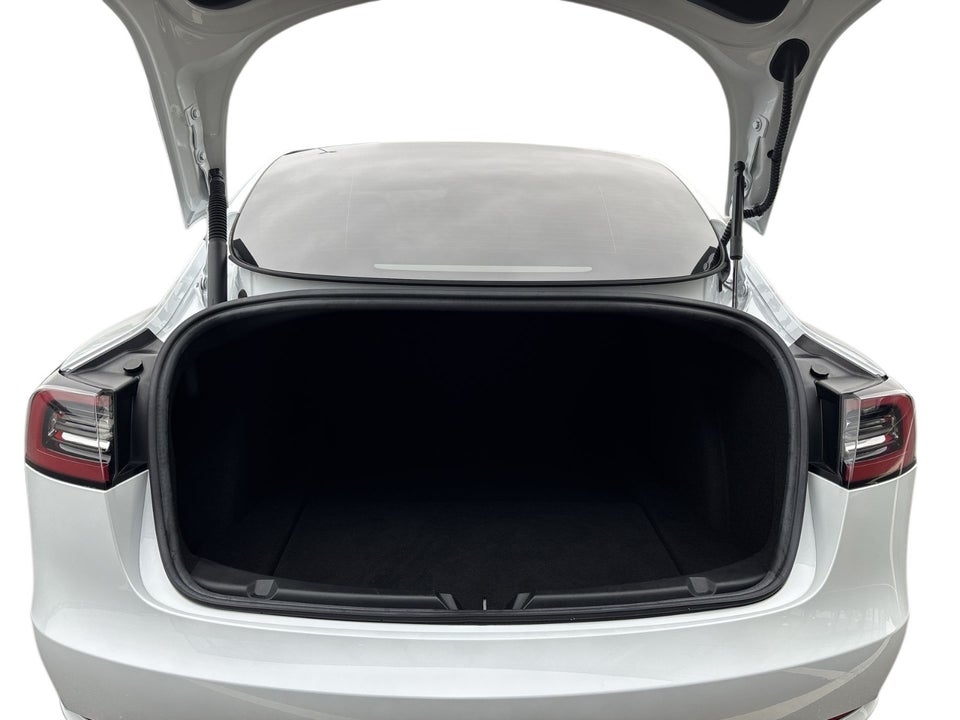 Tesla Model 3 RWD 4d