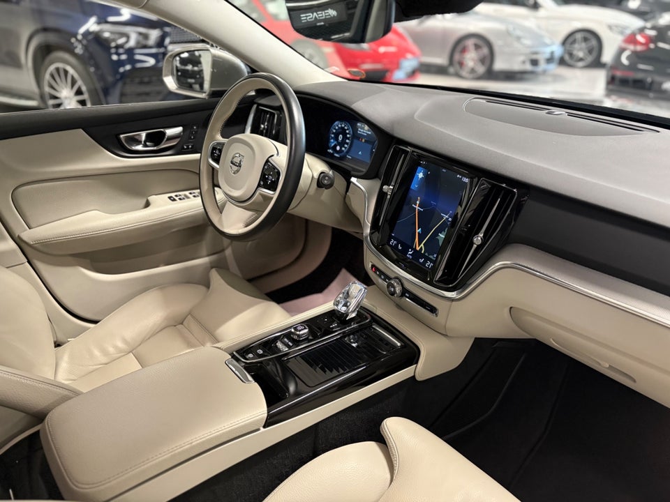 Volvo V60 2,0 T8 ReCharge Inscription aut. AWD 5d