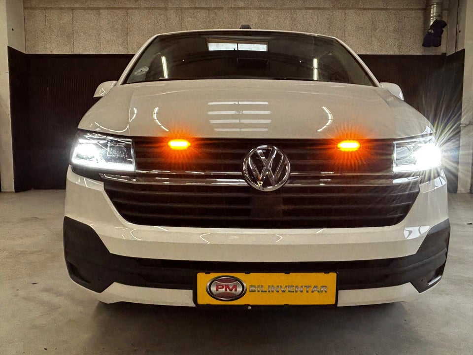 VW Transporter 2,0 TDi 150 Kassevogn lang