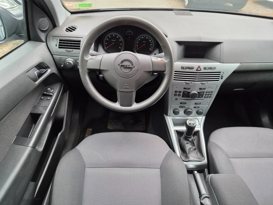 Opel Astra 1,6 16V 115 Classic Wagon 5d