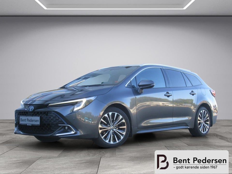 Toyota Corolla 1,8 Hybrid Style Touring Sports e-CVT 5d