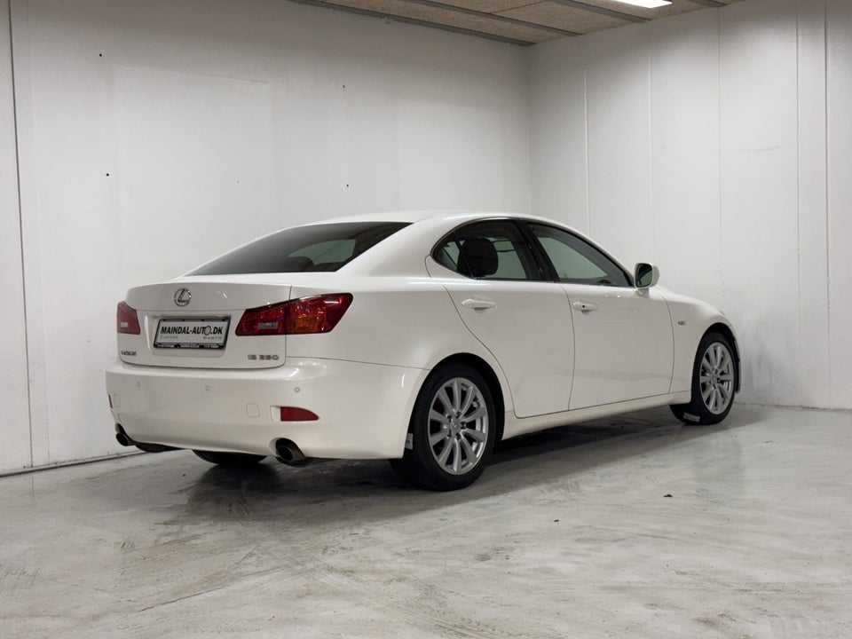 Lexus IS250 2,5 aut. 4d