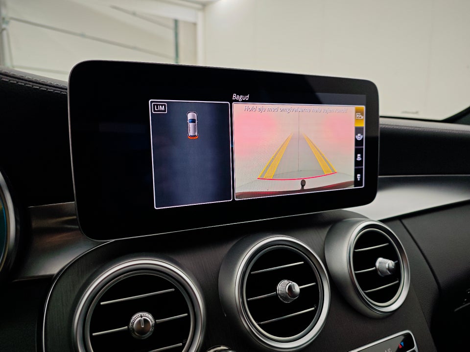 Mercedes C300 de 2,0 AMG Line Night Edition stc. aut. 5d