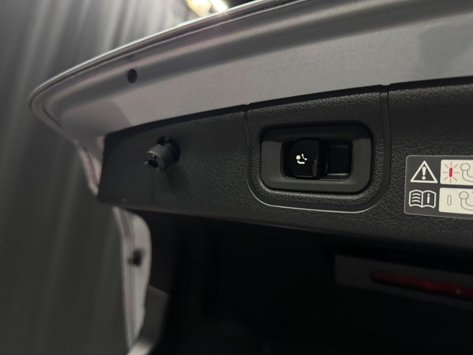 Mercedes C220 d 2,0 AMG Line aut. 4d