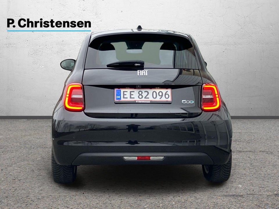 Fiat 500e 42 Icon 3d