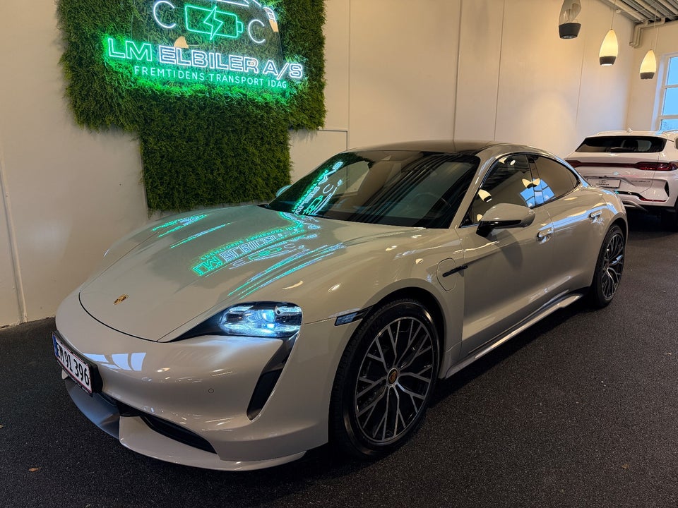 Porsche Taycan Turbo Performance+ 4d