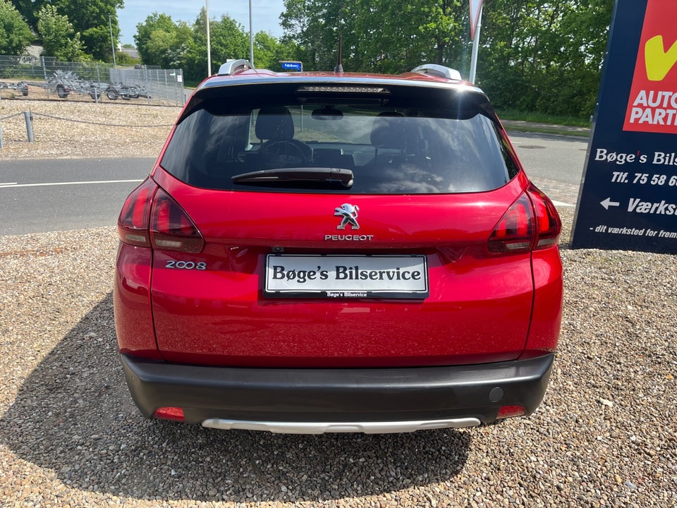 Peugeot 2008 1,6 BlueHDi 100 Allure Sky 5d