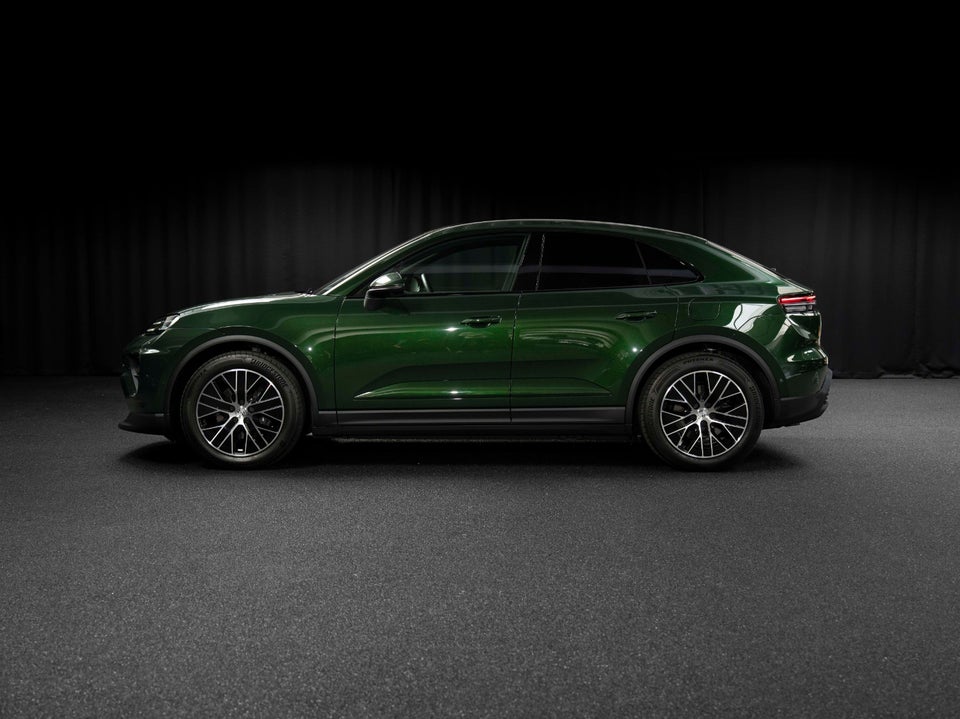 Porsche Macan 4 5d