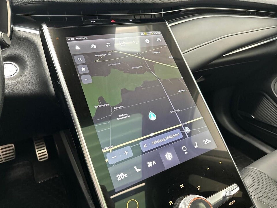 MG Marvel R Luxury 5d