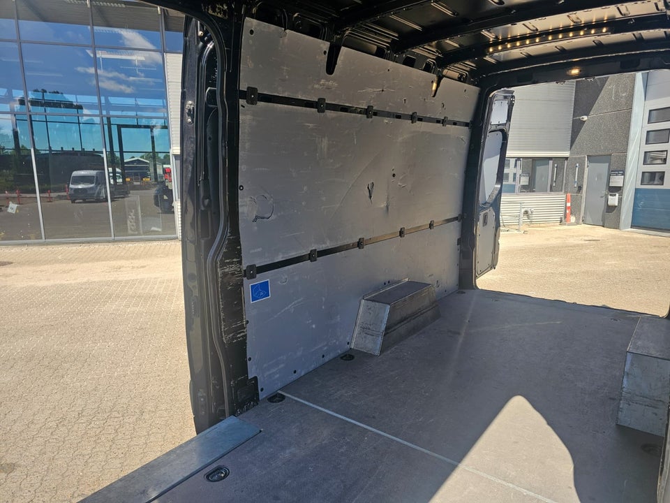 Mercedes Sprinter 317 2,0 CDi A3 Kassevogn aut. RWD