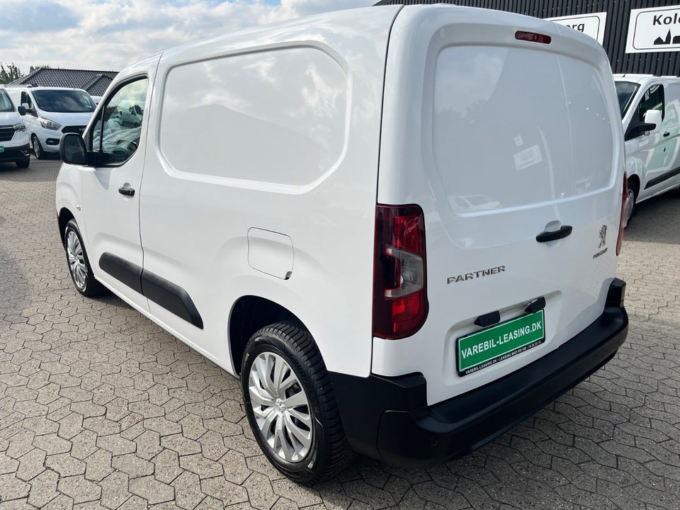 Peugeot Partner 1,5 BlueHDi 100 L1V1 Plus Van