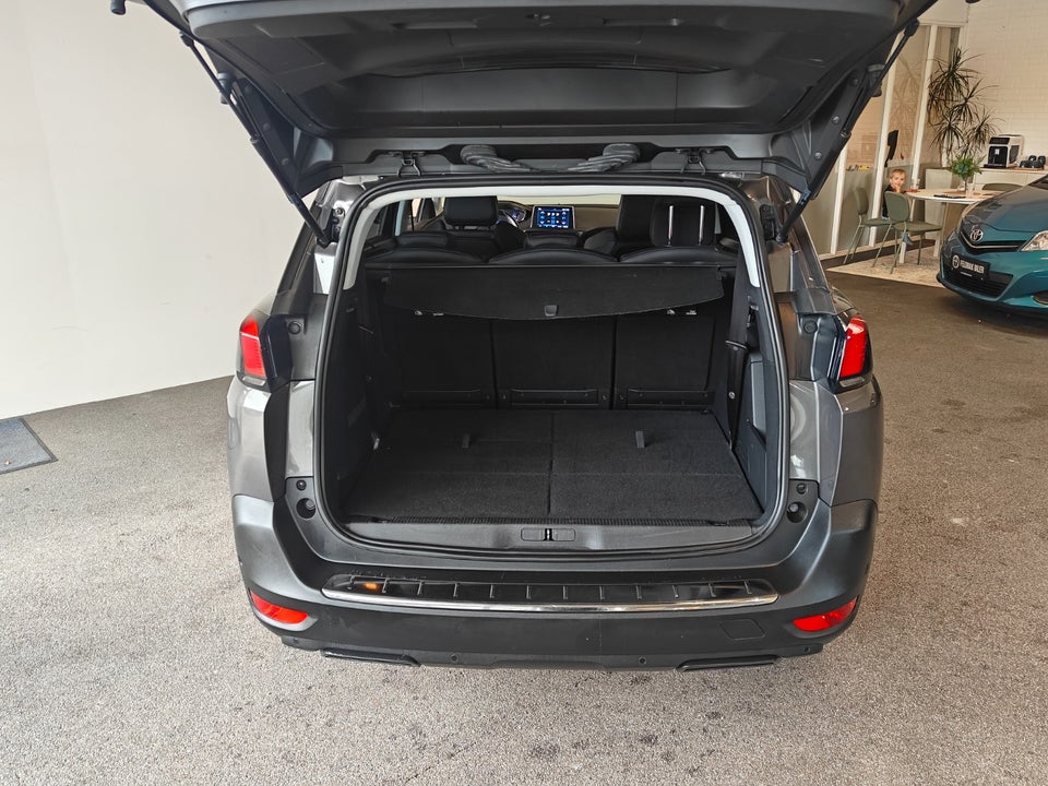 Peugeot 5008 1,2 PureTech 130 Active 7prs 5d