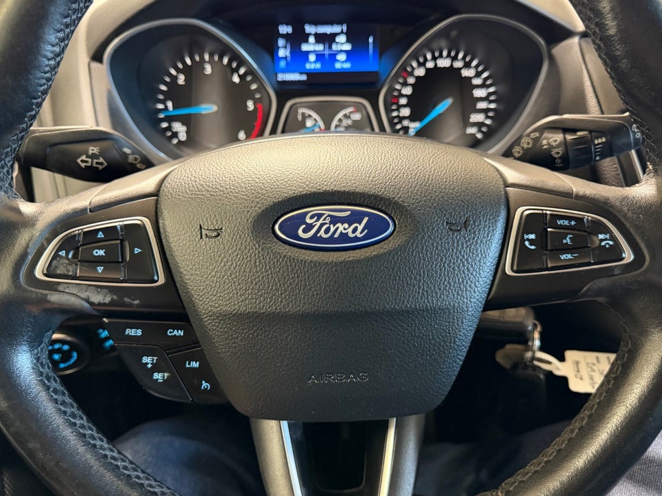 Ford Focus 1,5 TDCi 120 Business stc. 5d