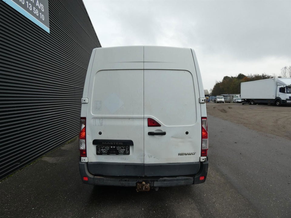 Renault Master III T33 2,3 dCi 135 L2H2 Kassevogn