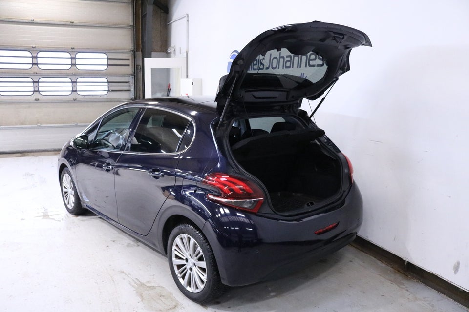 Peugeot 208 1,6 BlueHDi 100 Allure Sky 5d