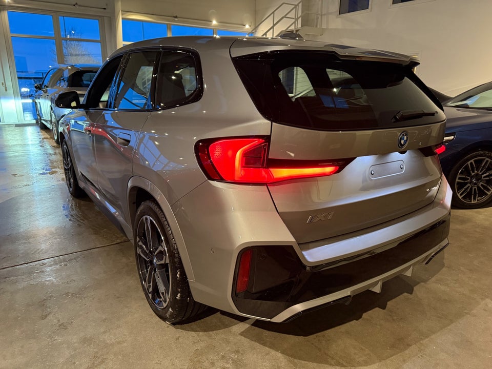 BMW iX1 eDrive20 M-Sport 5d