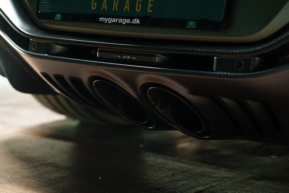 Aston Martin Vantage 5,2 V12 Coupé aut. 2d