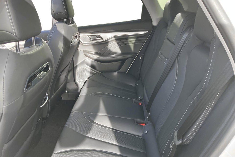 MG Marvel R Performance 5d